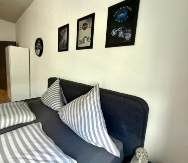 Pforzheim Apartment | NEU MotoLoft Schwarzwaldhochstraße Zentrum Goldstadt Pforzheim Schlössle