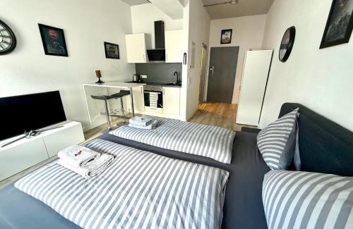 Pforzheim Apartment | NEU MotoLoft Schwarzwaldhochstraße Zentrum Goldstadt Pforzheim Schlössle