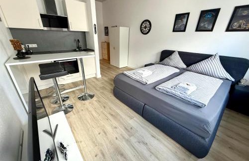 Pforzheim Apartment | NEU MotoLoft Schwarzwaldhochstraße Zentrum Goldstadt Pforzheim Schlössle
