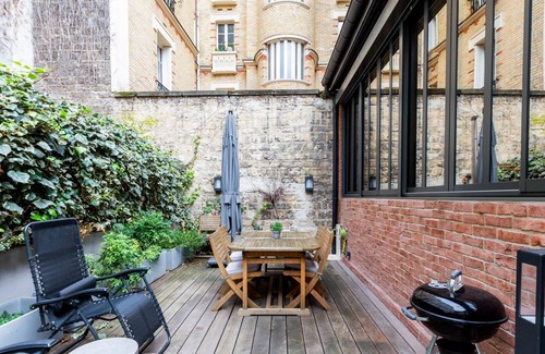 Porte-Saint-Martin Apartment | Neuilly | Amazing 1 Bedroom Apartment in Paris