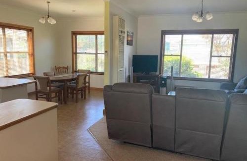 Ardrossan House | Nevah Barc - Ardrossan