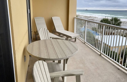 Fort Walton Beach Condo | Never received less than 5 stars! Luxury 4 BR 3 BA Beachfront Condo