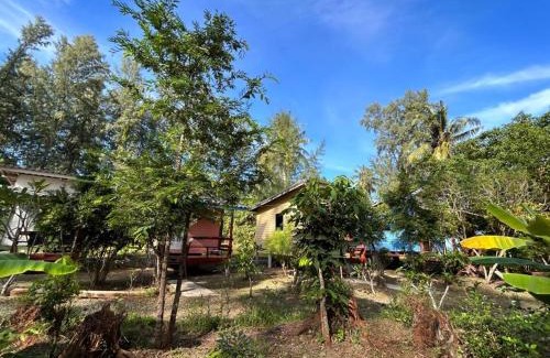 Ko Lanta Hotel | Neverland Beach Village Bungalows