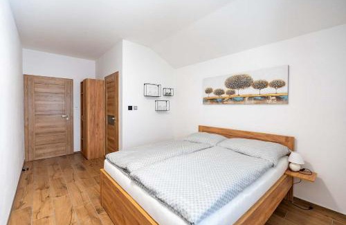 Novy Saldorf-Sedlesovice House | Nevinný sklep