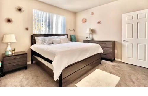 Midvale Apartment | New 2 BD, Near Skiing, Hot tub, Gym, Prking & Pool