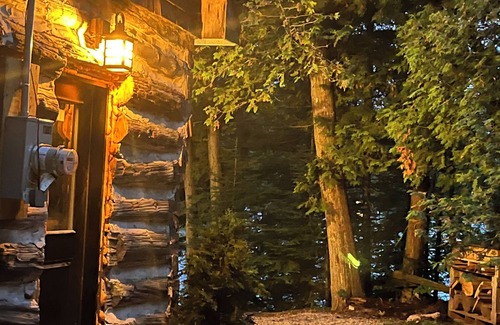 Hastings Highlands Cottage | New 2-bedroom cottage in Bancroft Ontario, fully renovated on the lake