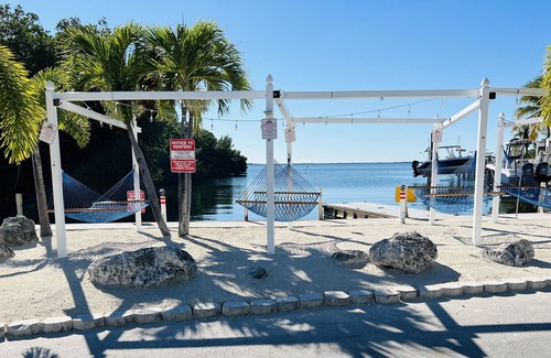 Key Largo Village House | New 2021 RV in the Key largo Center