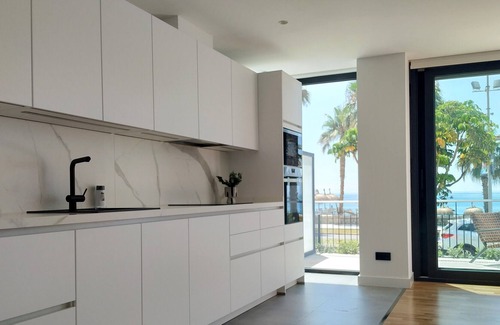 La Caleta Apartment | (NEW 2022) LA MALAGUETA BEACH FRONT LUXURY SUITE WITH PARKING AND SEA VIEWS