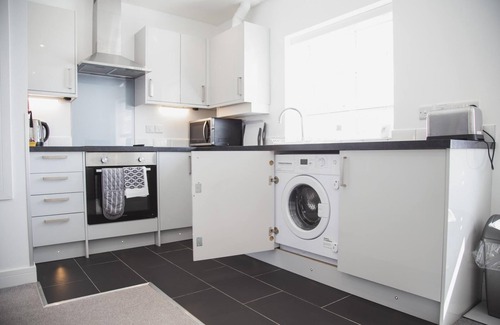 Didcot Apartment | NEW 2BD Pontact Flat in the Heart of Didcot