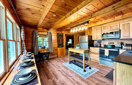 Sorrento Cabin | NEW! 3 Acre Log Cabin w/Bay Views, Firepit & Grill Near Acadia