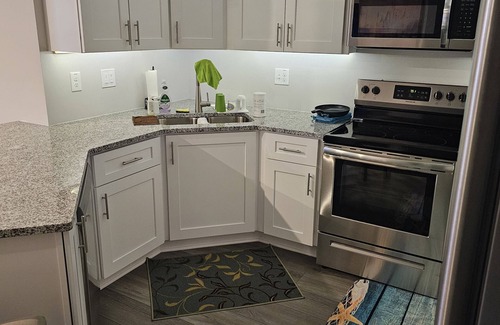 Marblehead Condo | NEW 3-bedroom Marina waterfront condo in marvelous Lakeside Marblehead