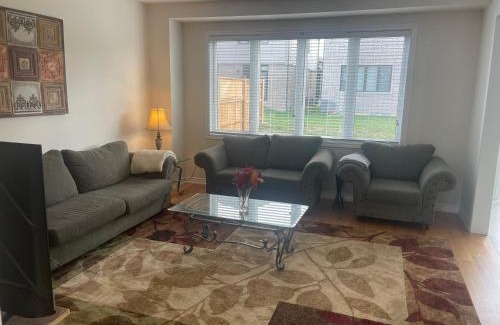 Thorold House | New 3 Bedroom 2 Bathroom Home in West Niagara