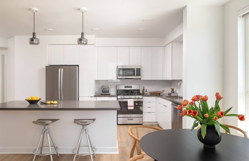 Enterprise Apartment | New 3-Bedroom Luxury Serviced Apartment Near Strip