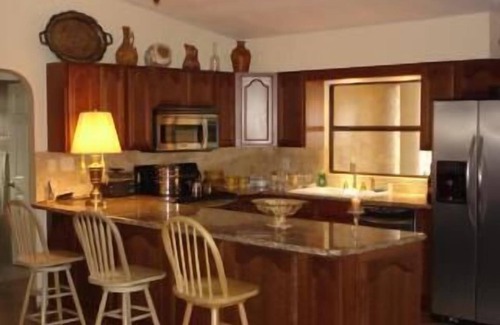 South Sarasota Villa | New 3 BR Mediterranean Villa Very Close To Siesta Key - Pool, Jacuzzi, Lake, BBQ