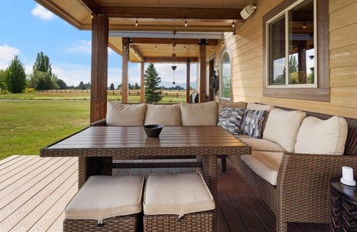 McCall House | NEW! 360° of Mountain View’s! LIFE LONG MEMORIES MADE HERE! Live Large, Breathe Fresh Air, & UNWIND!