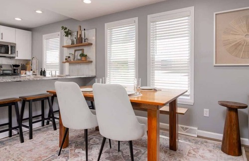 Hazel Park House | New!3BR/2BA Home in the Vibrant City of Hazel Park