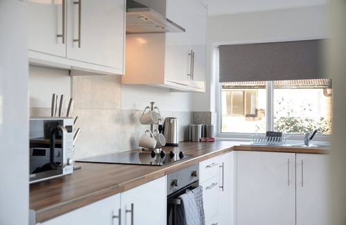 Stockton-on-Tees House | New! 3BR in Colchester Free Wifi