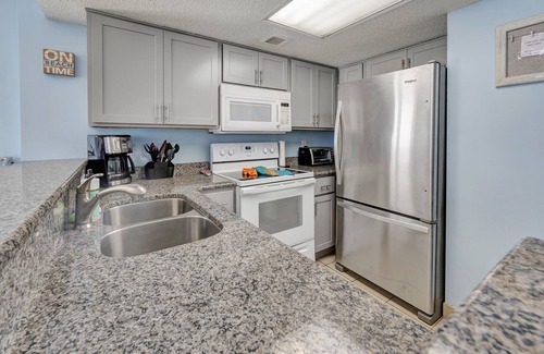Myrtle Beach Condo | New 3BR King Suite with Direct Oceanfront End Unit