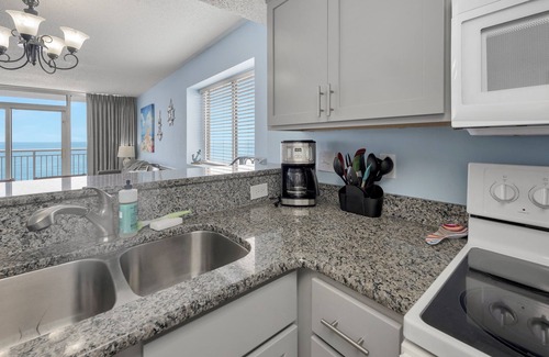 Myrtle Beach Condo | New 3BR King Suite with Direct Oceanfront End Unit
