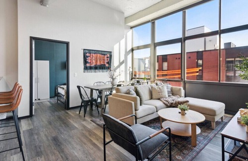 Fairmount Apartment | NEW 3BR w Free Parking, Gym, Game Room, Central location | The Urban Haven