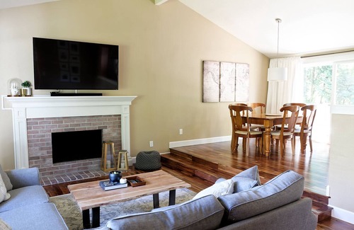 Bridle Trails House | NEW! 4 bedroom home in Bridle Trails, Kirkland