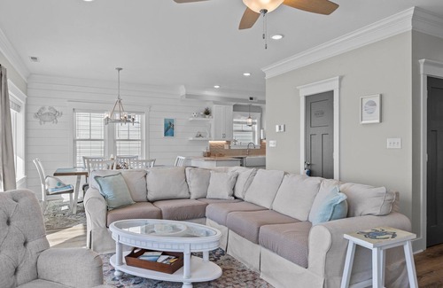 Morehead City House | NEW 4BD 4.5BA Home W/Incredible Beaufort Bridge Views, on Town Creek Marina
