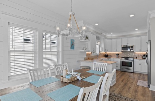 Morehead City House | NEW 4BD 4.5BA Home W/Incredible Beaufort Bridge Views, on Town Creek Marina
