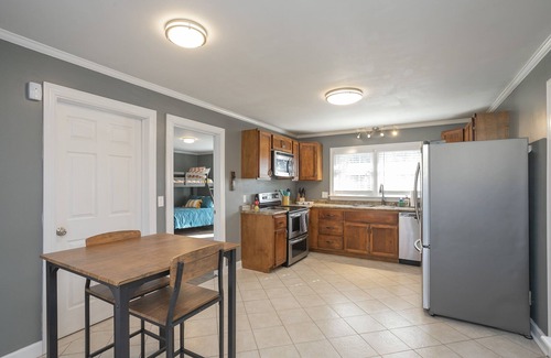 Nashville House | NEW 4BR/2.5BA Fenced 1+acres, 8 miles from Downtown! Game Garage and HUGE Deck!