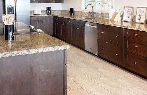 Anahola House | NEW 4BR Oceanfront Home with Hot Tub & Theatre