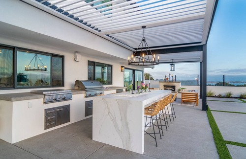 North Pacific Beach House | NEW 5 Bed 3 Bath, Ocean Views, Pool Spa, BBQ, Luxury Home!