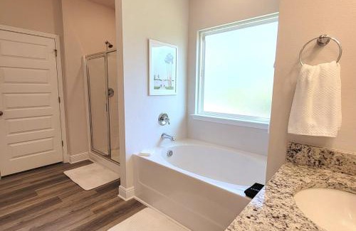 Port St. Joe House | New 5BR Beach Access Heated Pool Free Golf Cart Game Rm