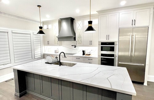 Midtown Toronto House | *NEW* 6 BR Luxury Stay Steps Away from Yorkville