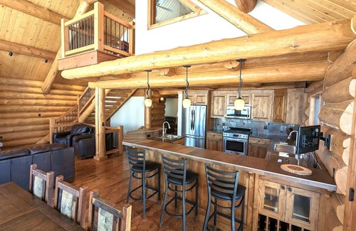 Whitefish House | New! Amazing Views, Ski In/Ski Out, Sleeps 10, Private Neighborhood Ski Lift