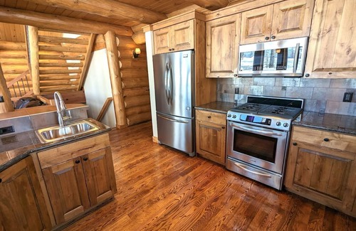 Whitefish House | New! Amazing Views, Ski In/Ski Out, Sleeps 10, Private Neighborhood Ski Lift