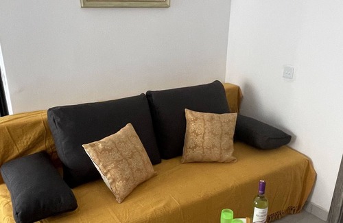 St. Paul's Bay Apartment | New and Comfortable 7SUN apartment near sandy beach