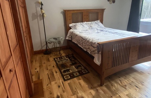 North Creek Cabin | New and private cabin in the heart of all the Adirondack's wild adventures!
