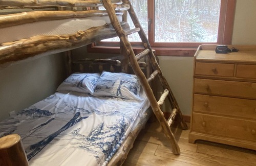 North Creek Cabin | New and private cabin in the heart of all the Adirondack's wild adventures!