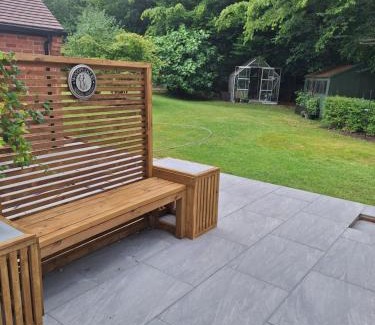 Halstead Apartment | New Annexe in Gosfied