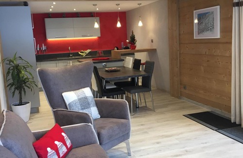 La Clusaz Apartment | NEW apartment 4 people great benefits near slopes and 1km from the village