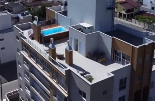 Praia da Armacao do Itapocoroi Apartment | New apartment for families with pool 5 minutes from Beto Carrero and Praia Aeroporto BC