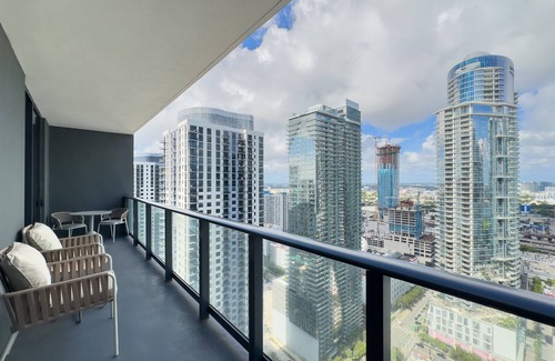 Downtown Miami Apartment | New Apt in front of Kaseya Center