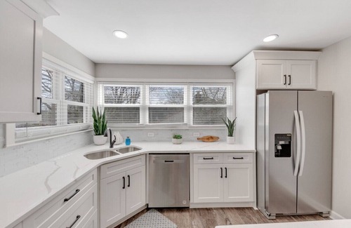 Marietta House | NEW - ATH - Marietta Square Area - 3BR - Fenced (Parkview)