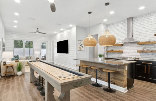 Fernandina Beach House | NEW! Avail July 26-Aug. 30-Day Rates Only. Walk to Beach Along Egans Greenway