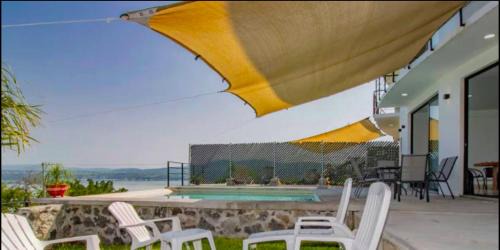 Tequesquitengo Apartment | NEW Bamboo Zolema