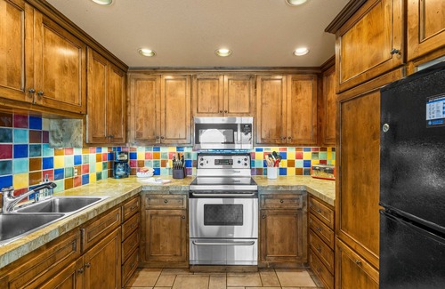 McCall Condo | New! Beach Life - Crystal Beach - Lakefront - Beach - Seasonal Pool