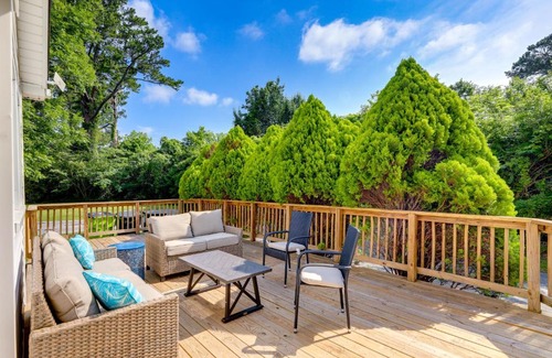 New Bern House | New Bern Vacation Rental with Private Yard!