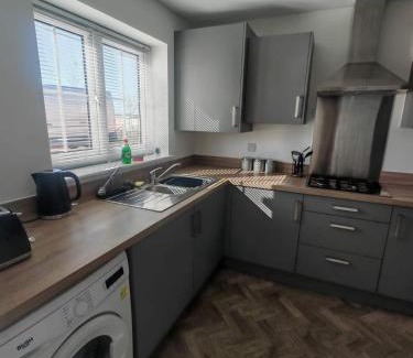 Wellingborough House | New Build - Free Parking - Wifi - Contractors