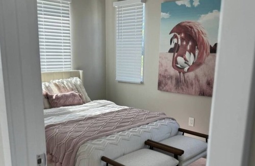 College East House | New Build Private 4 bedroom 2 Bath