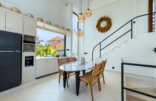 Babakan Villa | New build Villa Golden Pearl in Bali Pererenan - volcano view & pool