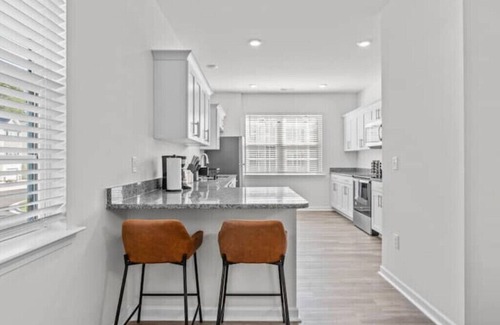 Durham House | New Built 3B Modern x Japandi Corporate Housingnn